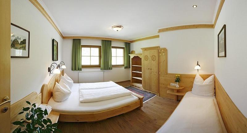 Appartementhaus Sonnenschein Mayrhofen Rum bild